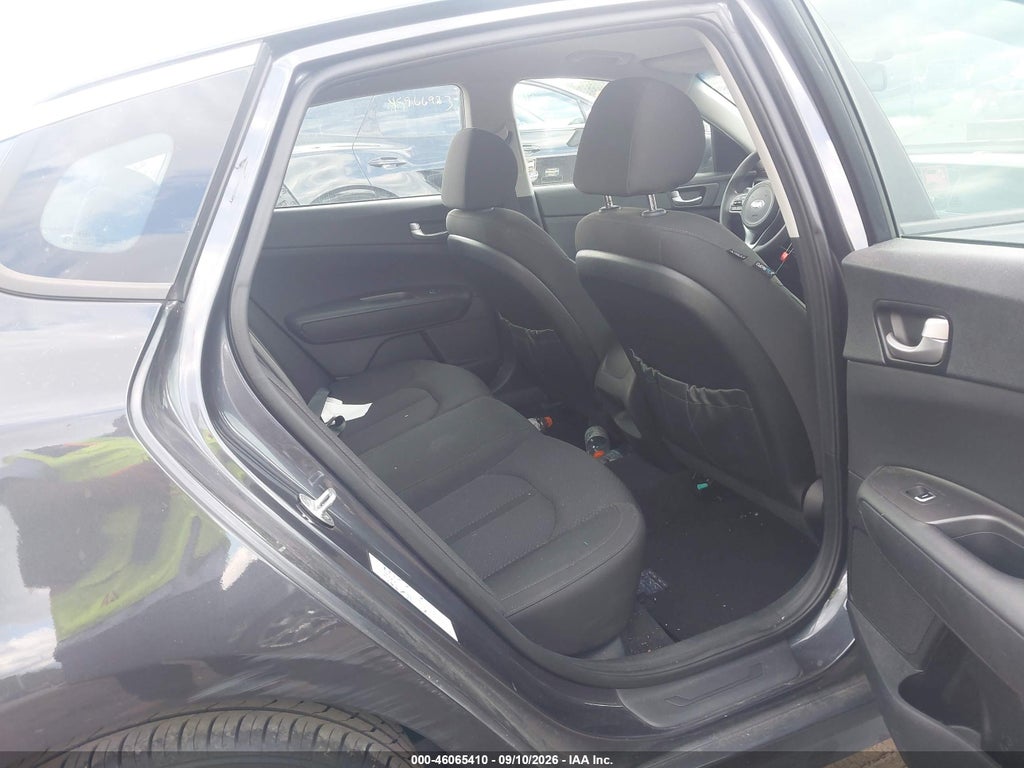 2017 Kia Optima LX photo 8