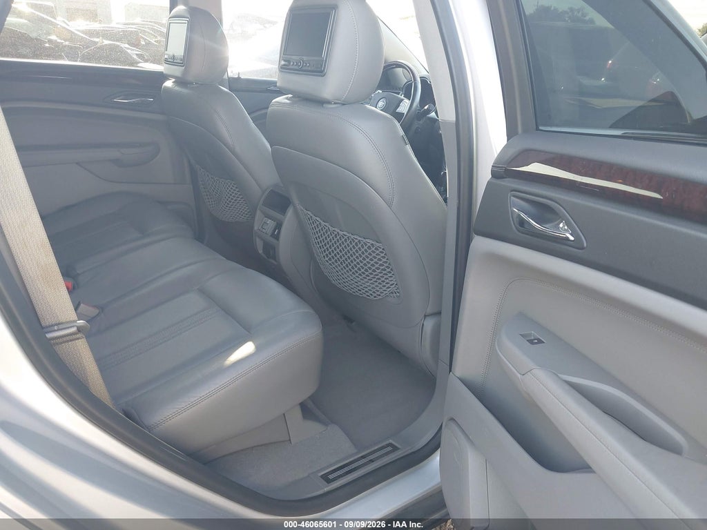 2010 Cadillac SRX Luxury Collection photo 8