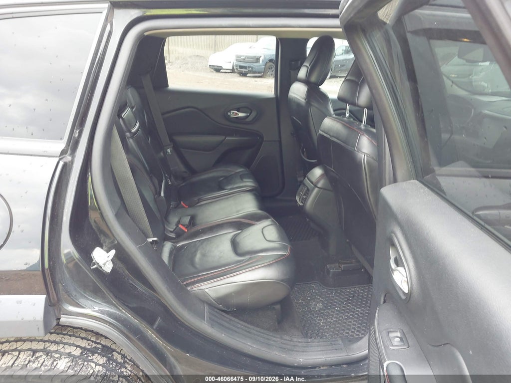 2014 Jeep Cherokee Trailhawk photo 8