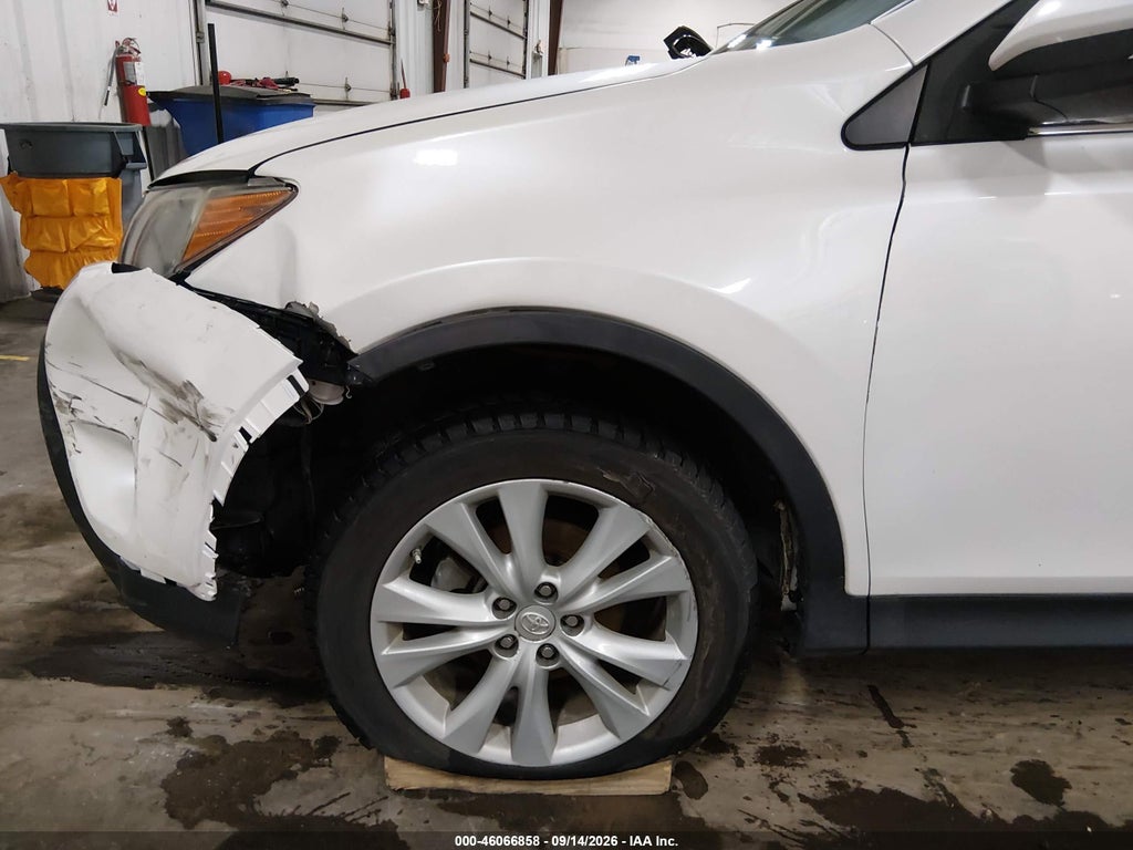 2013 Toyota RAV4 Limited photo 6