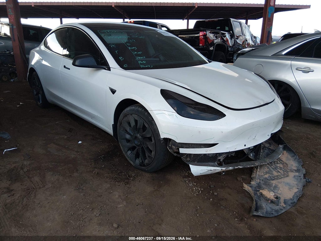 TESLA MODEL 3 2021