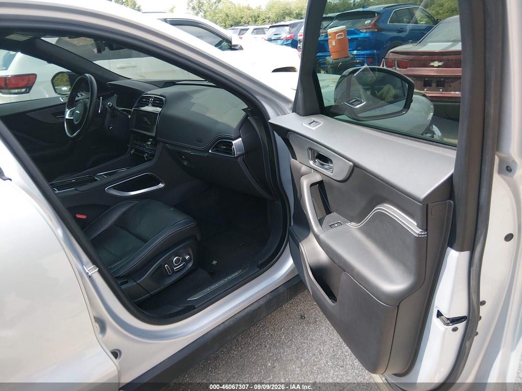 2020 Jaguar F-Pace S P380 AWD Automatic photo 5