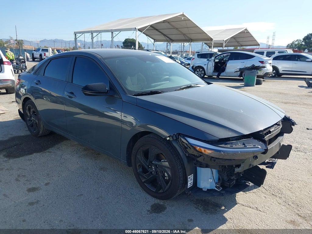 2026 Hyundai Elantra SEL Sport photo 1