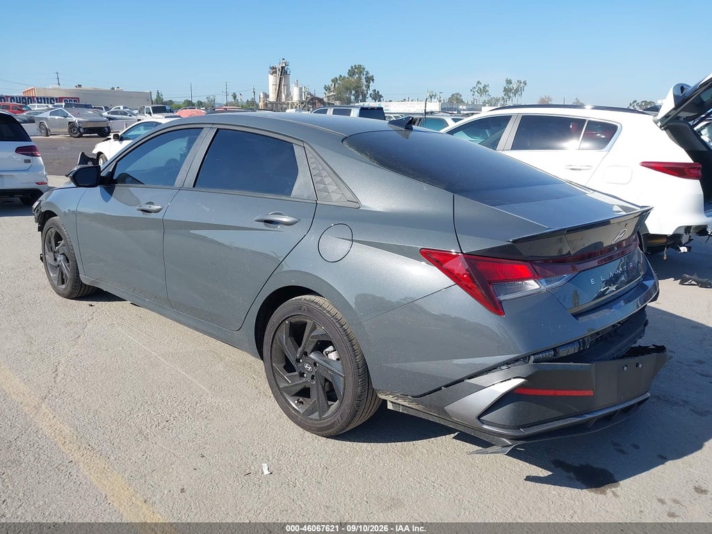 2026 Hyundai Elantra SEL Sport photo 3