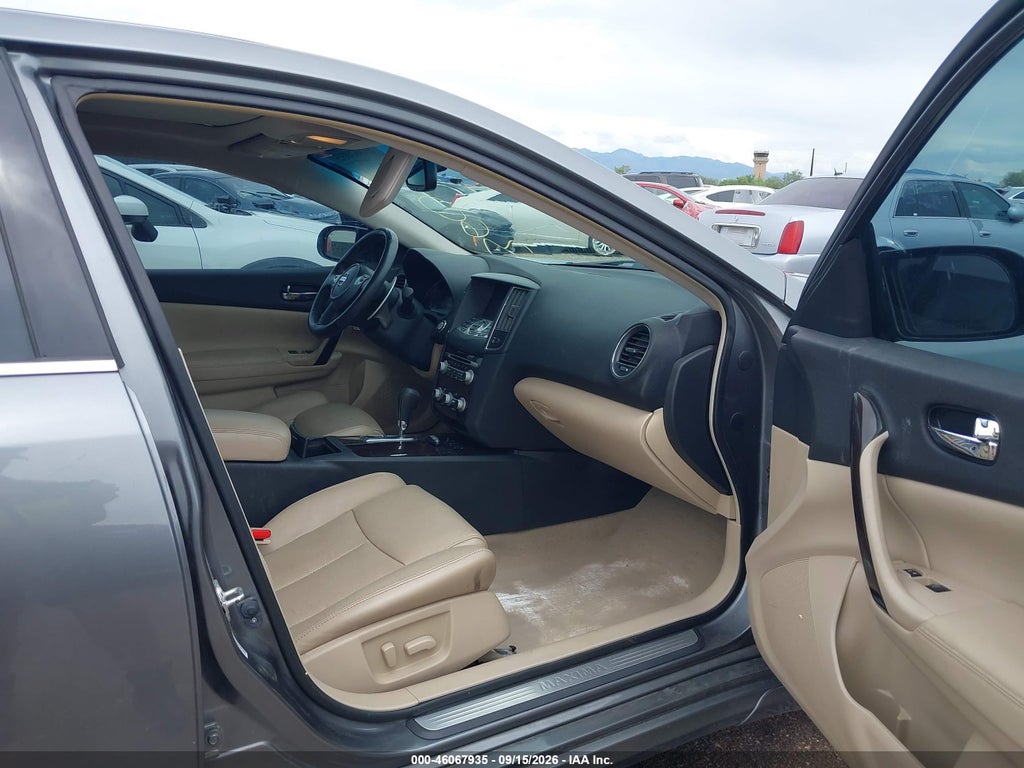 2014 Nissan Maxima 3.5 SV photo 5
