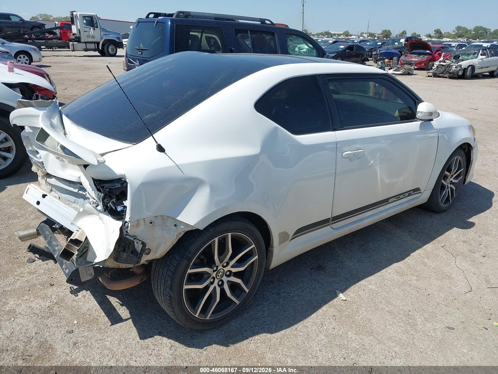 2014 Scion TC photo 4