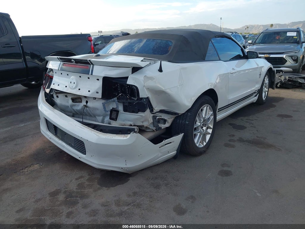 2014 Ford Mustang V6 Premium photo 4