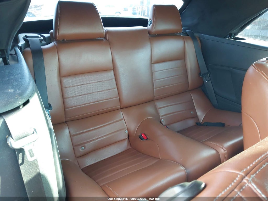 2014 Ford Mustang V6 Premium photo 8