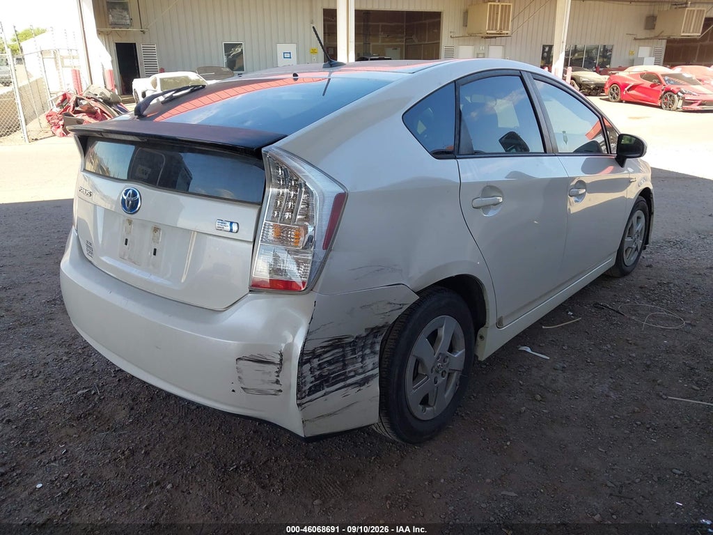 2011 Toyota Prius TWO photo 4