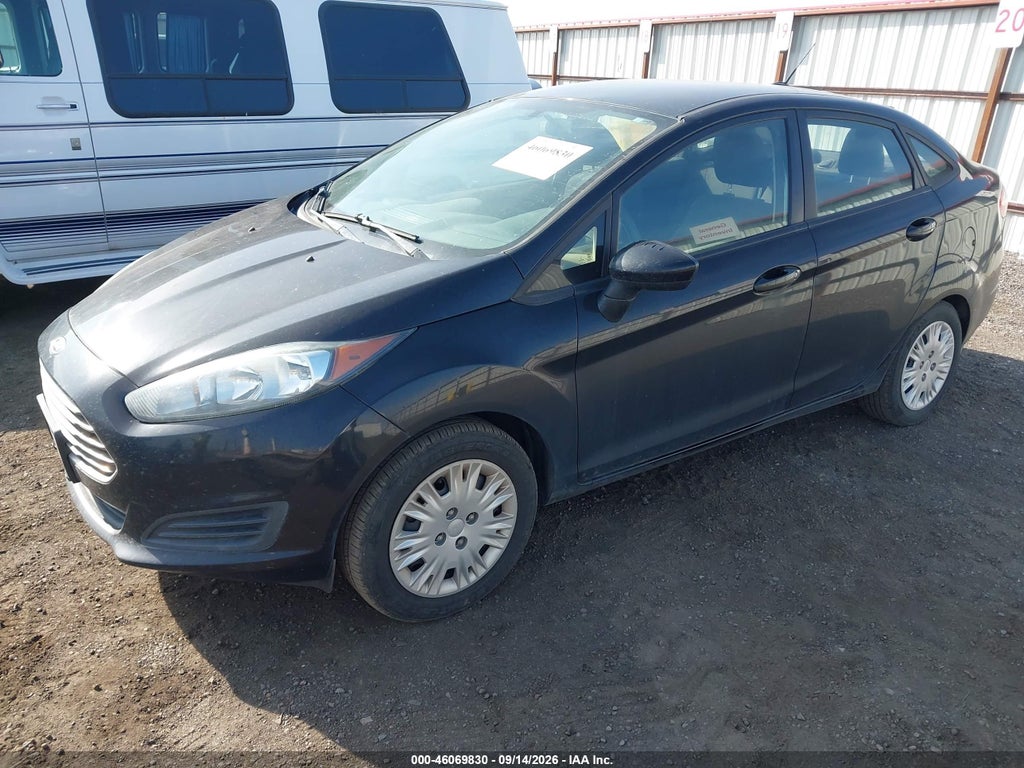 2014 Ford Fiesta S photo 2
