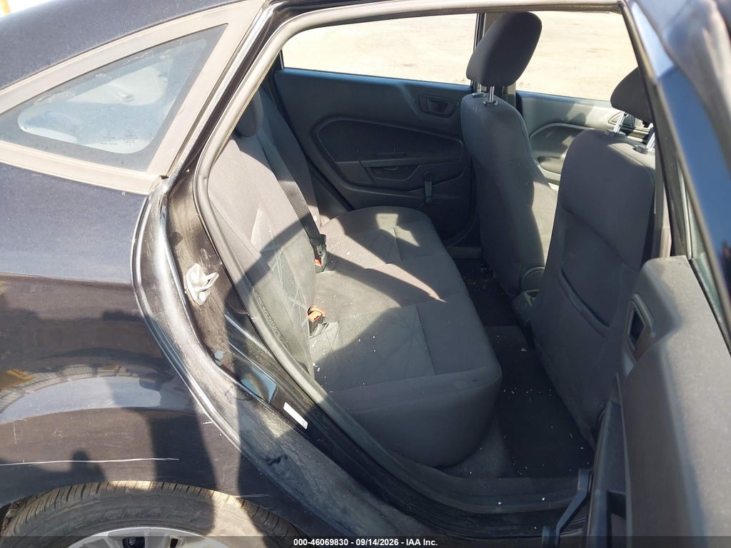2014 Ford Fiesta S photo 8