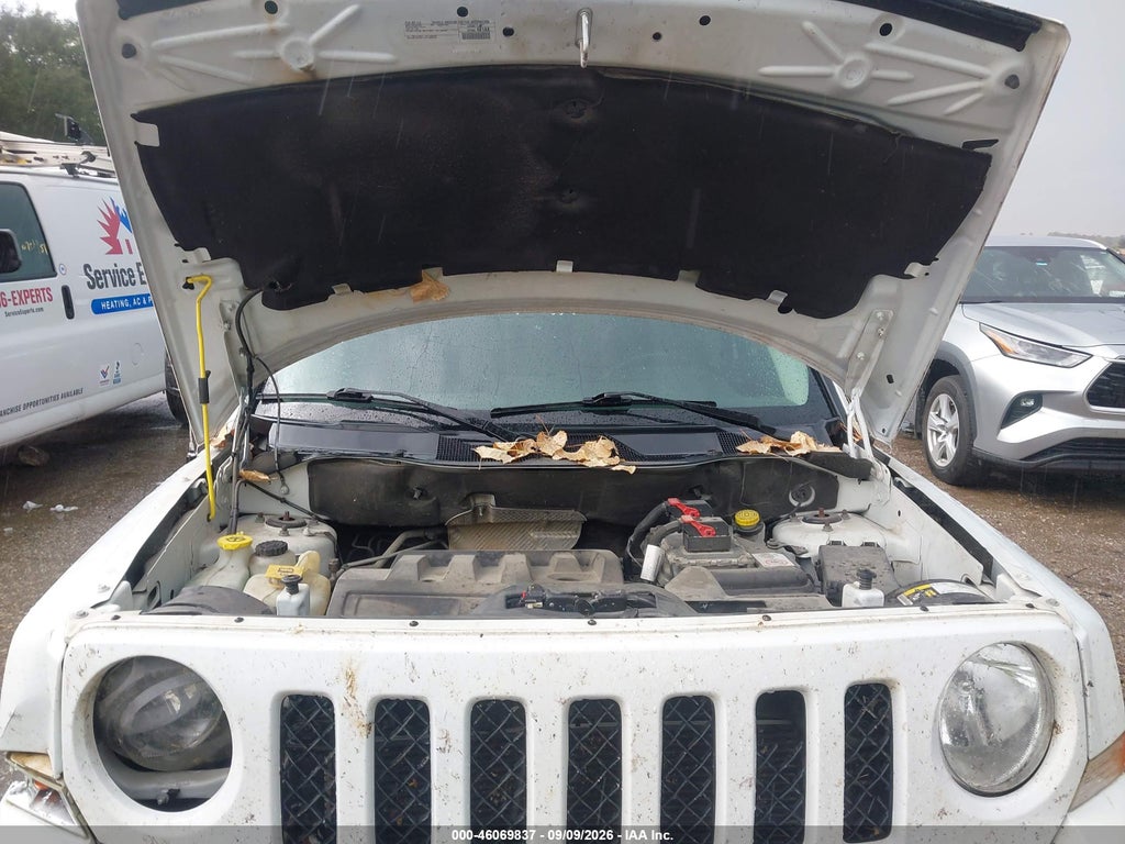 2016 Jeep Patriot Latitude photo 10