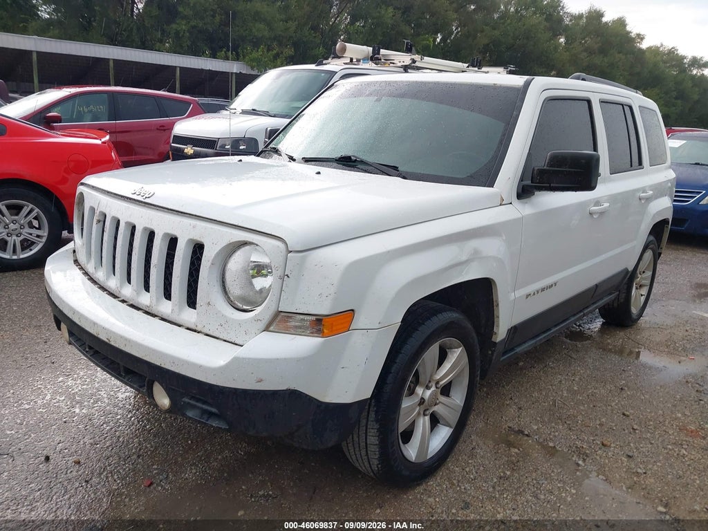 2016 Jeep Patriot Latitude photo 2