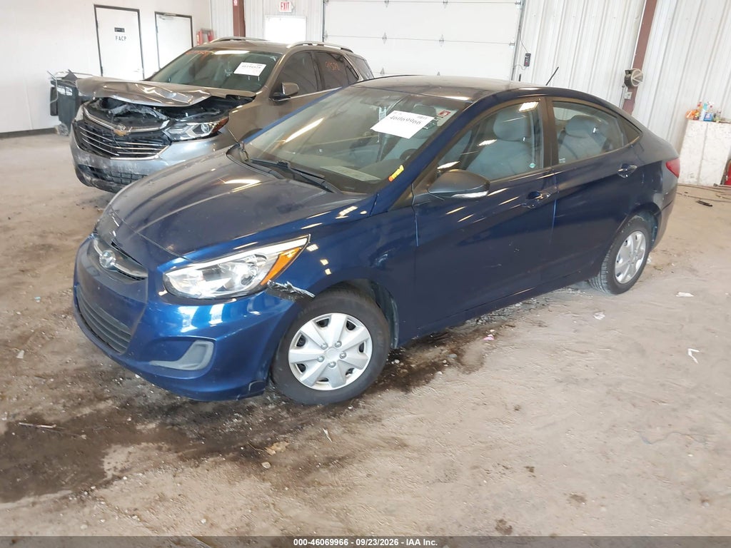 2016 Hyundai Accent SE photo 2