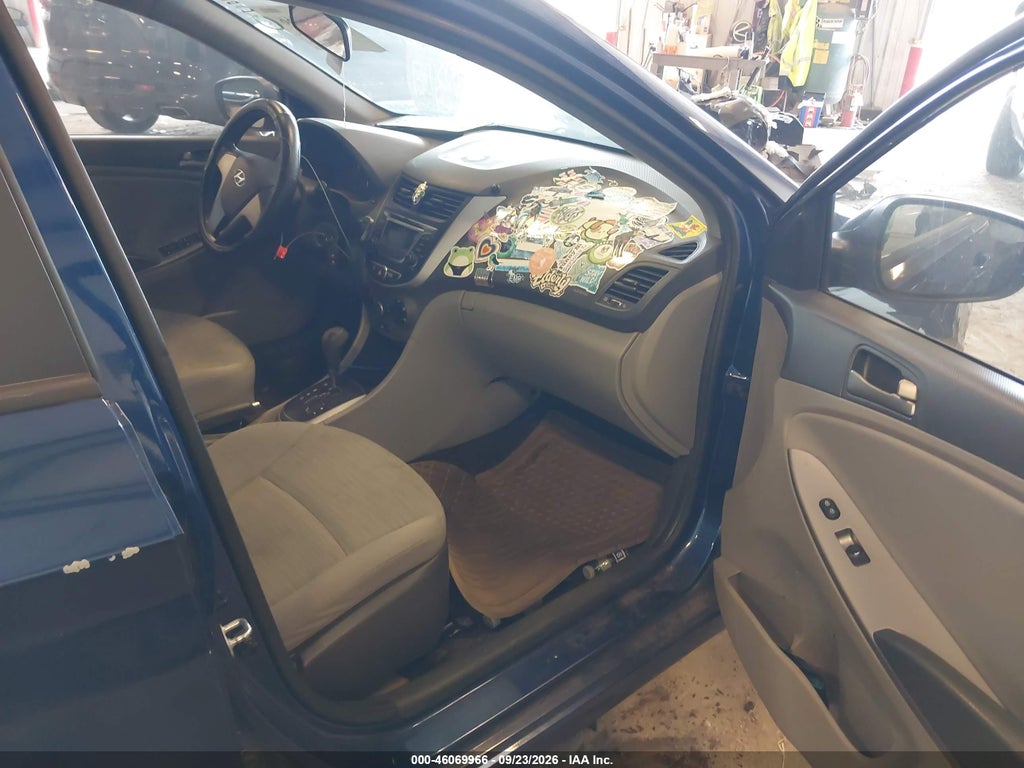 2016 Hyundai Accent SE photo 5