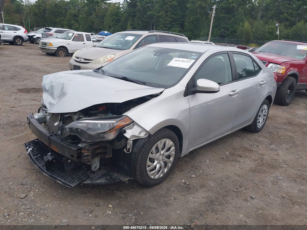2018 Toyota Corolla LE photo 2