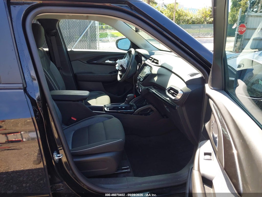 2023 Chevrolet Trailblazer AWD LT photo 5