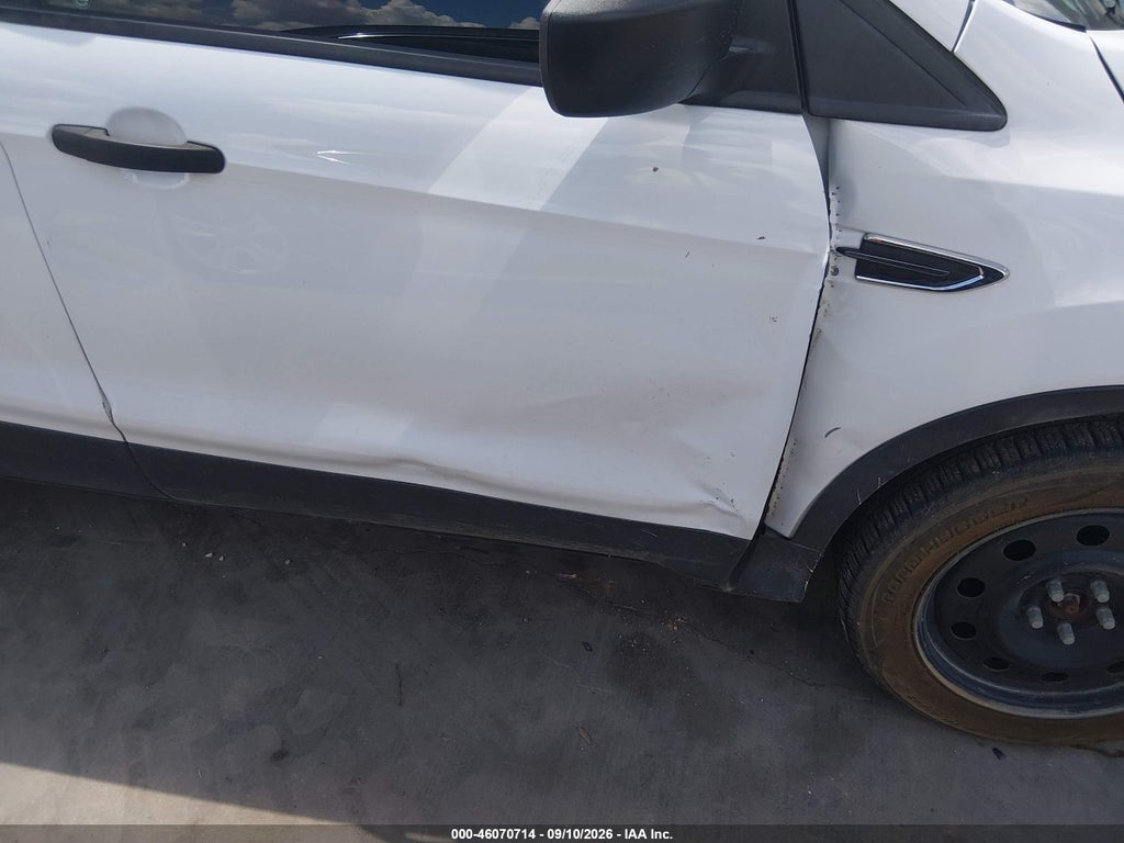 2019 Ford Escape S photo 6