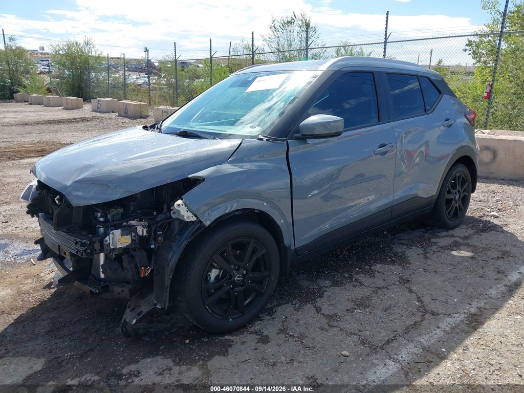 2024 Nissan Kicks SV Xtronic CVT photo 2