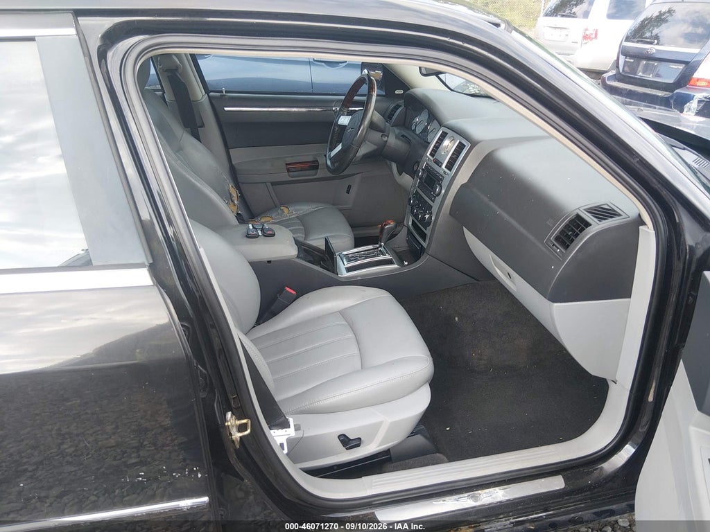 2006 Chrysler 300C photo 5