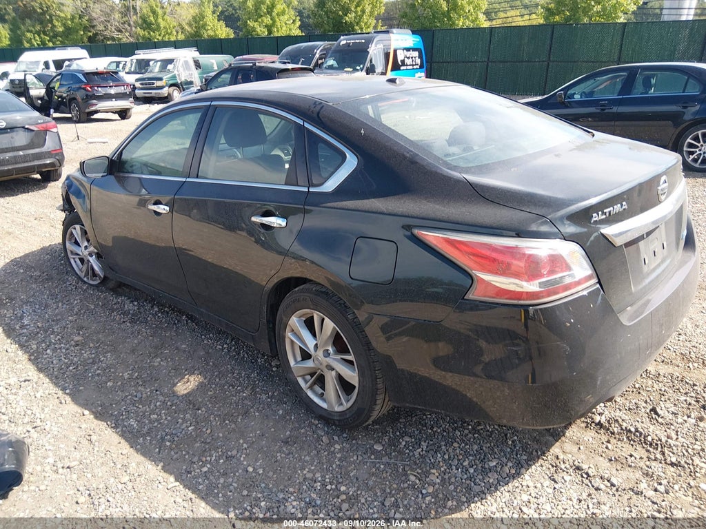 2014 Nissan Altima 2.5 SV photo 3