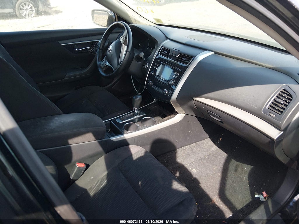 2014 Nissan Altima 2.5 SV photo 5