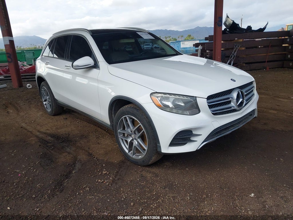 2016 Mercedes-Benz GLC 300 photo 1