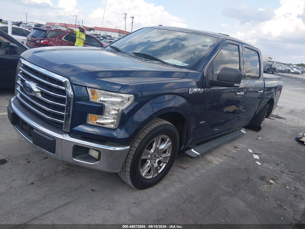 2015 Ford F-150 XLT photo 2
