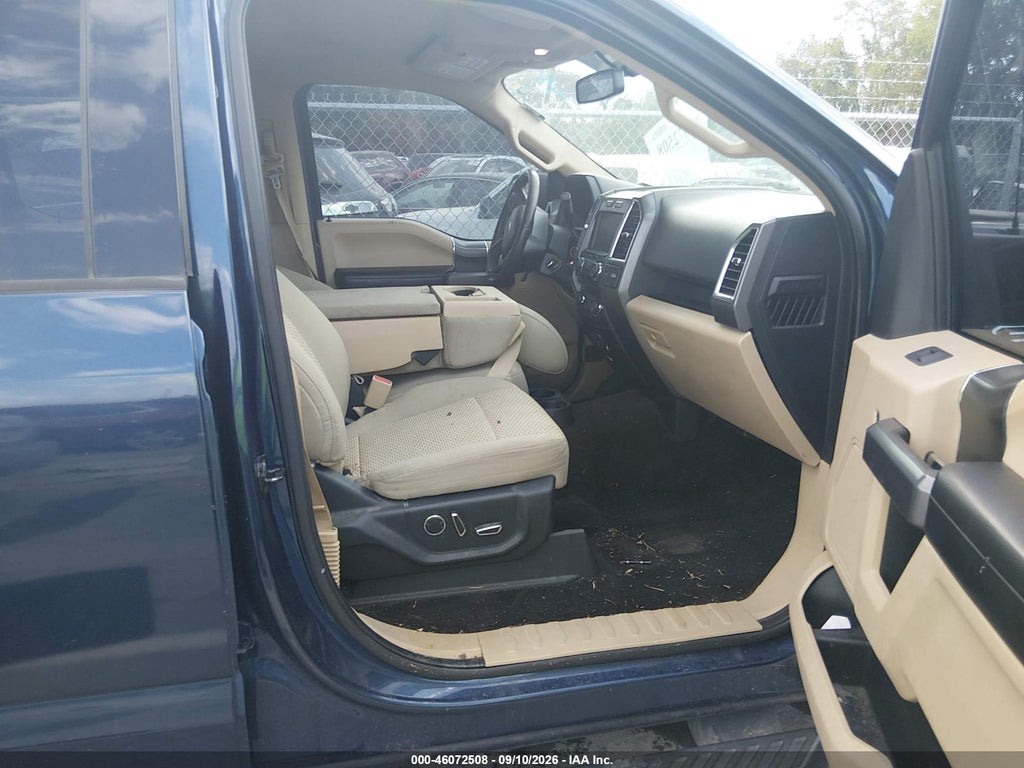2015 Ford F-150 XLT photo 5