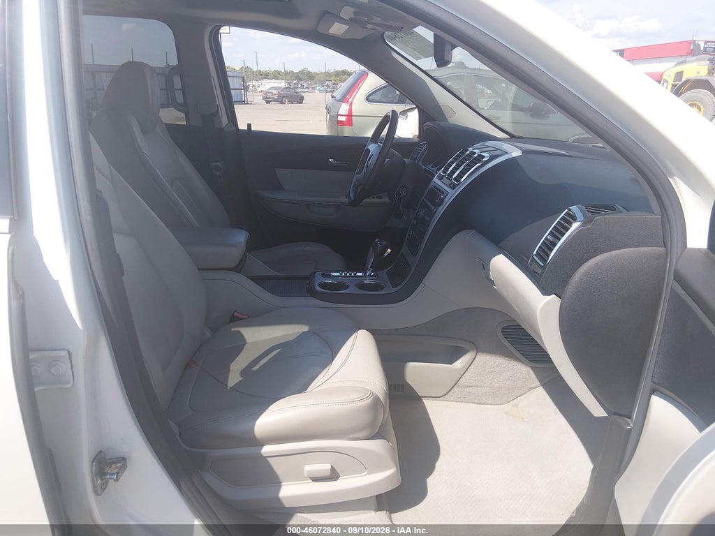 2011 GMC Acadia SLT-1 photo 5