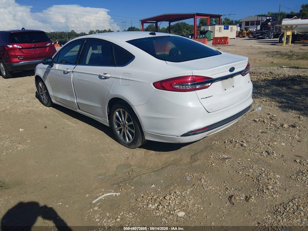 2017 Ford Fusion SE photo 3