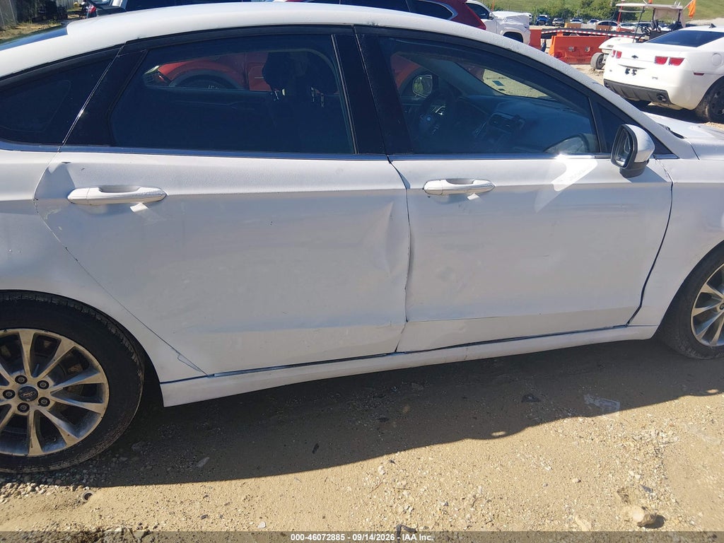 2017 Ford Fusion SE photo 6