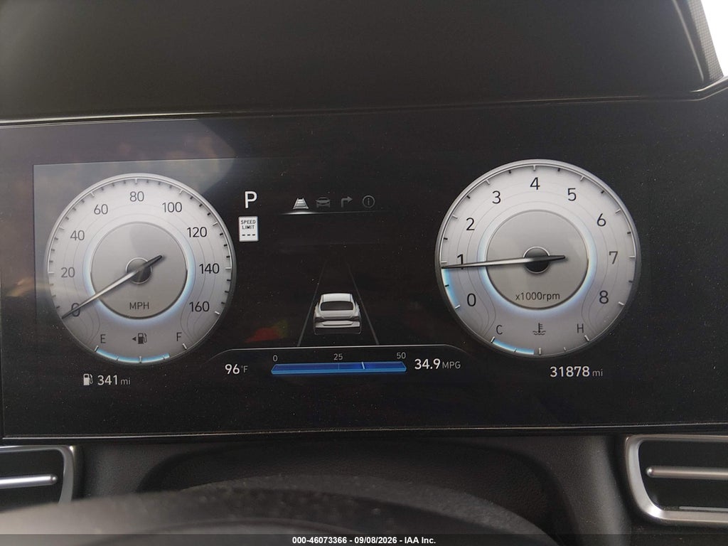 2024 Hyundai Elantra Limited photo 7