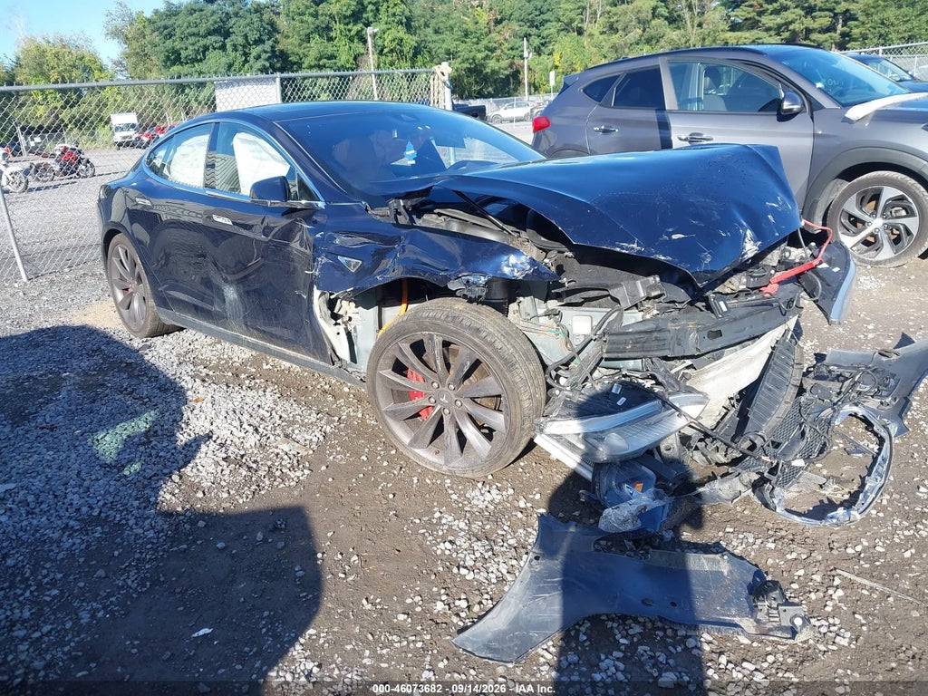 2015 TESLA MODEL S 5YJSA1H25FFP79164