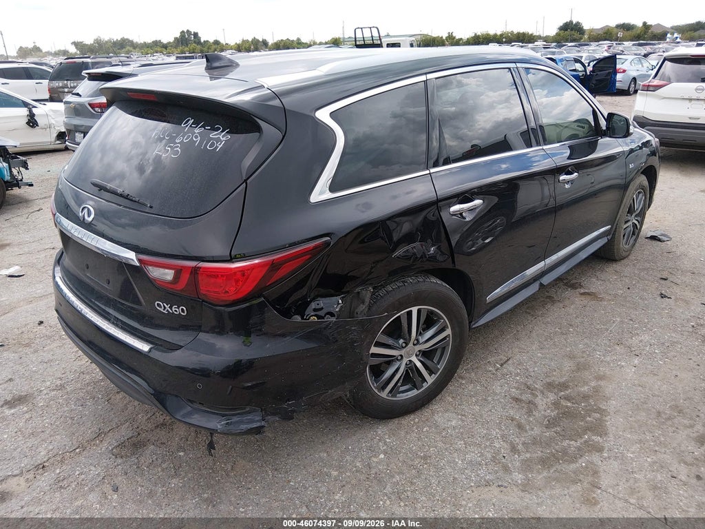 2019 Infiniti QX60 Luxe photo 4