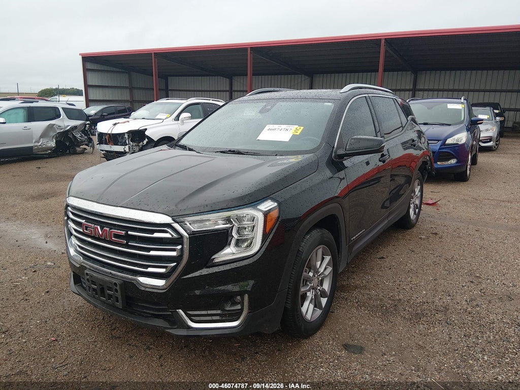 2022 GMC Terrain AWD SLT photo 2