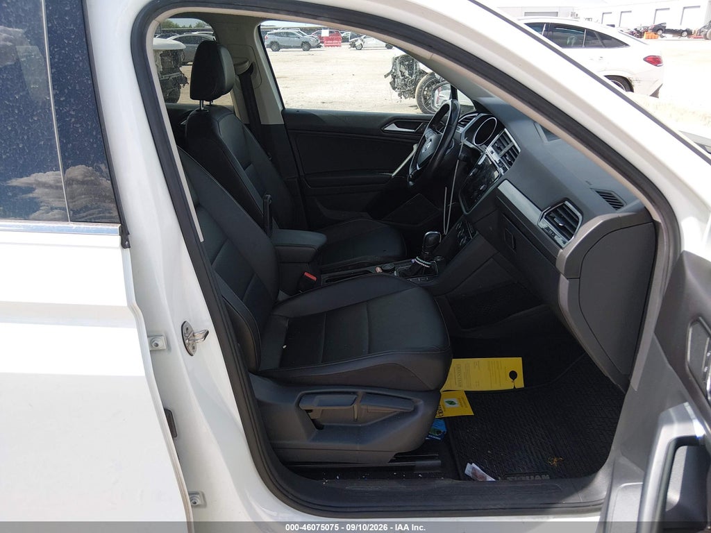 2018 Volkswagen Tiguan 2.0T SE/2.0T SEL photo 5