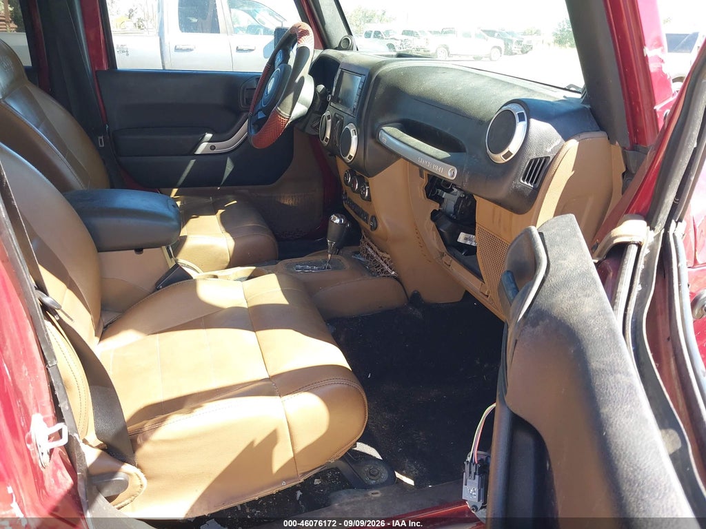 2012 Jeep Wrangler Unlimited Rubicon photo 5