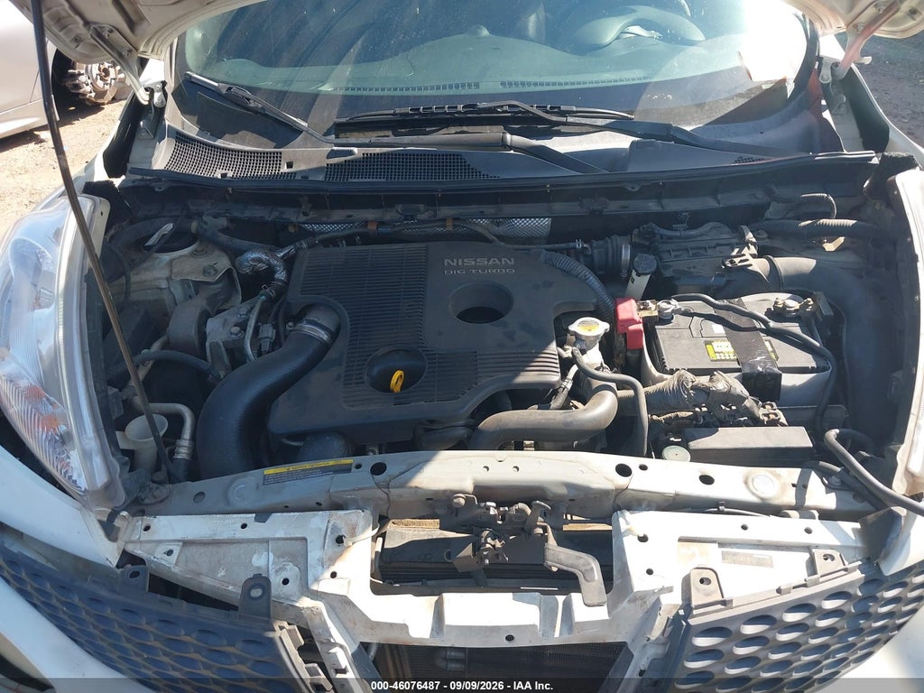 2011 Nissan Juke SL photo 10