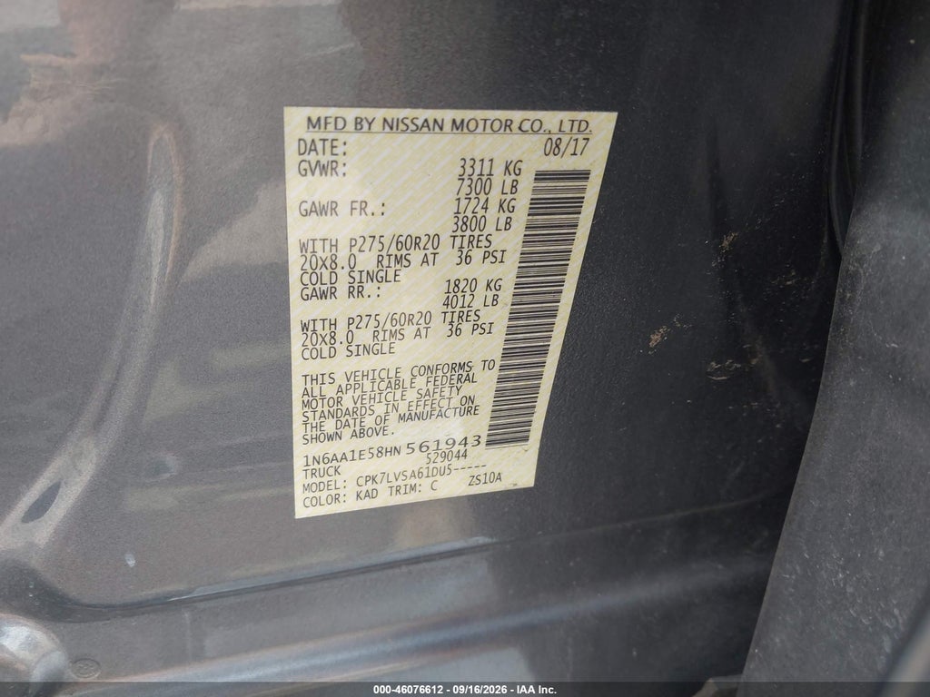 2017 Nissan Titan SL photo 9