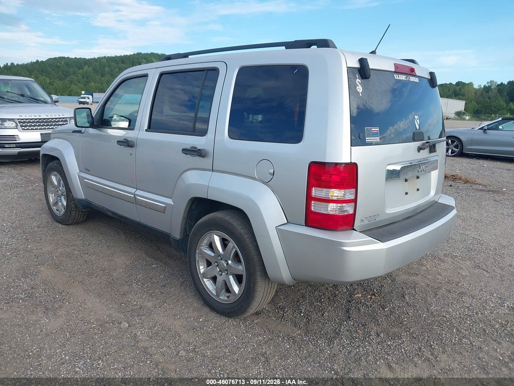 2012 Jeep Liberty Sport photo 3