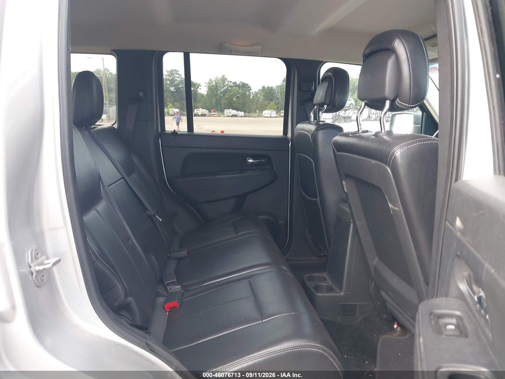 2012 Jeep Liberty Sport photo 8