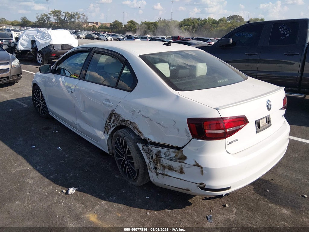2016 Volkswagen Jetta 1.8T Sport photo 3