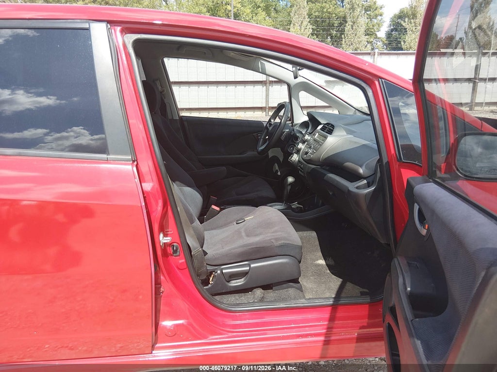 2010 Honda Fit Sport photo 5