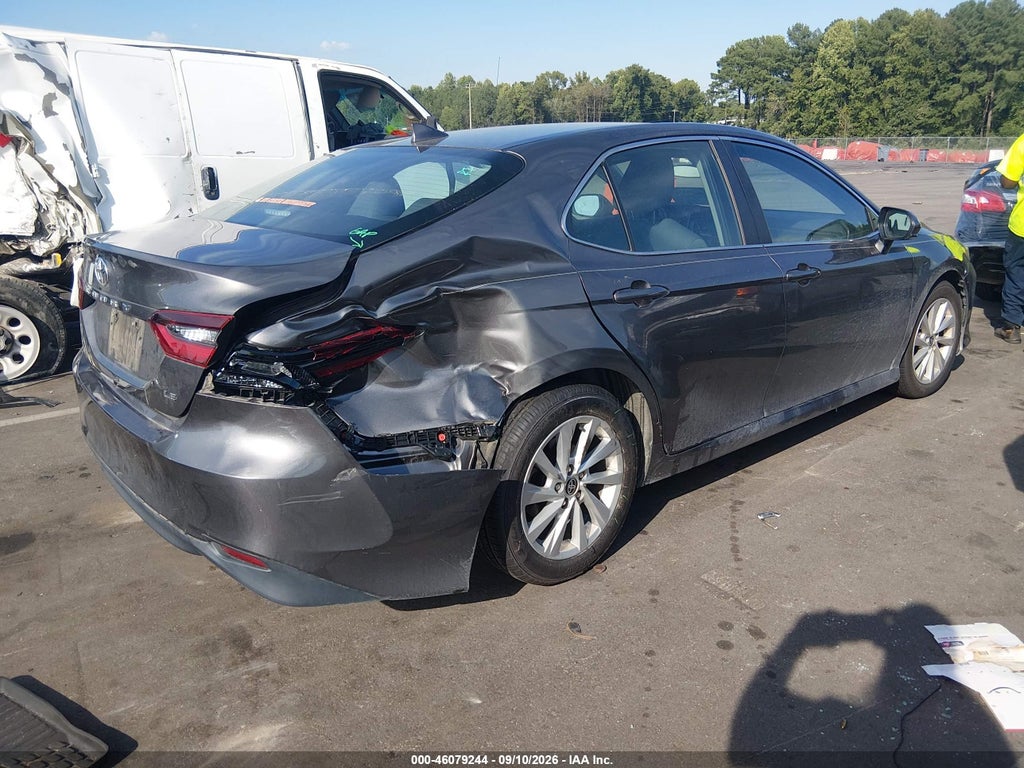 2021 Toyota Camry LE photo 4