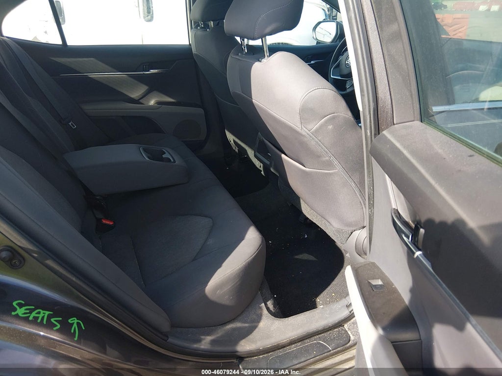 2021 Toyota Camry LE photo 8