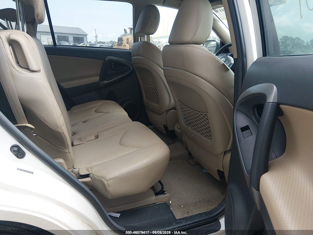 2009 Toyota RAV4 Limited photo 8