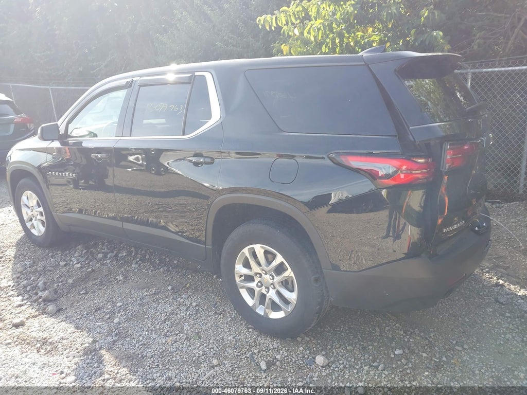 2023 Chevrolet Traverse FWD LS photo 3