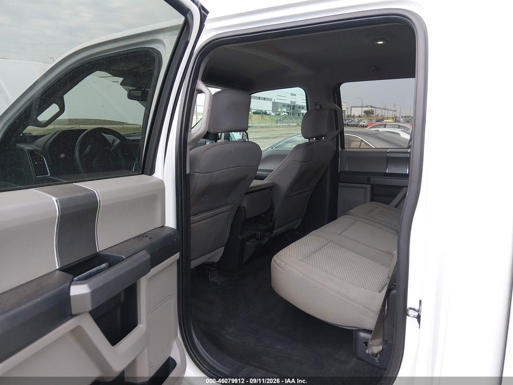 2015 Ford F-150 XLT photo 8