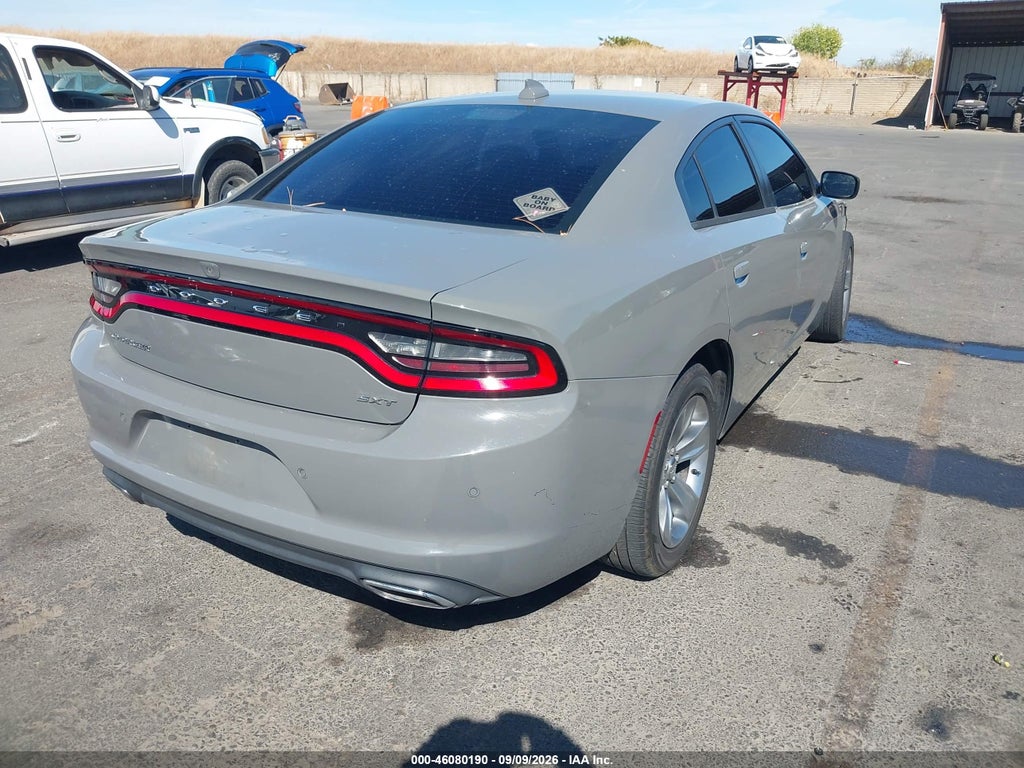 2018 Dodge Charger SXT Plus RWD photo 4